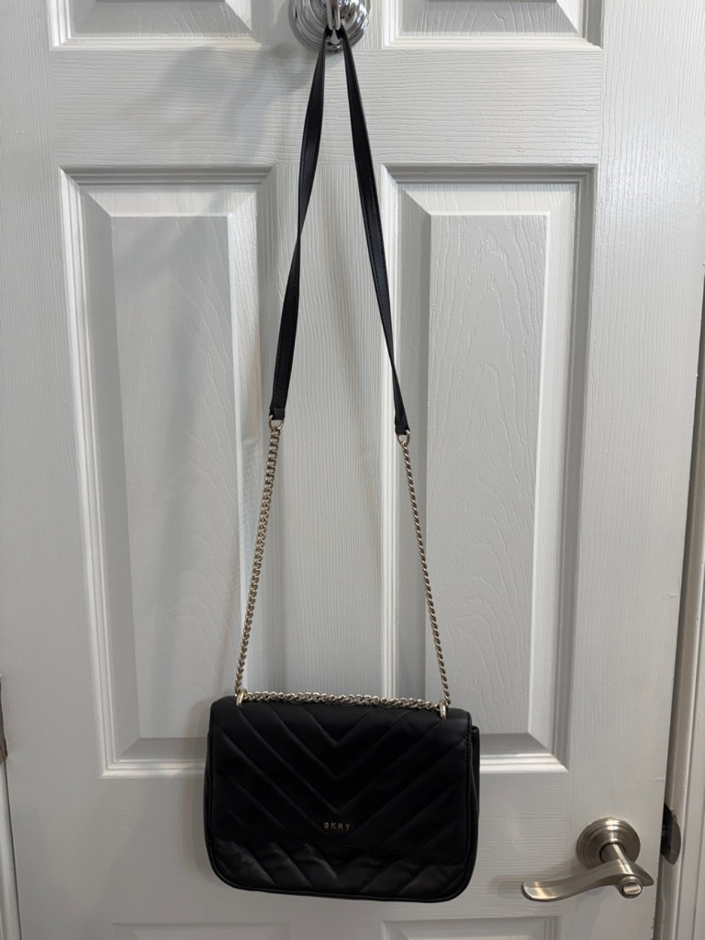 DKNY Black Quilted Crossbody Bag with Gold Chain